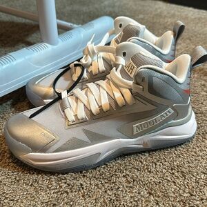 Women’s Basketball/Pickelball Shoes